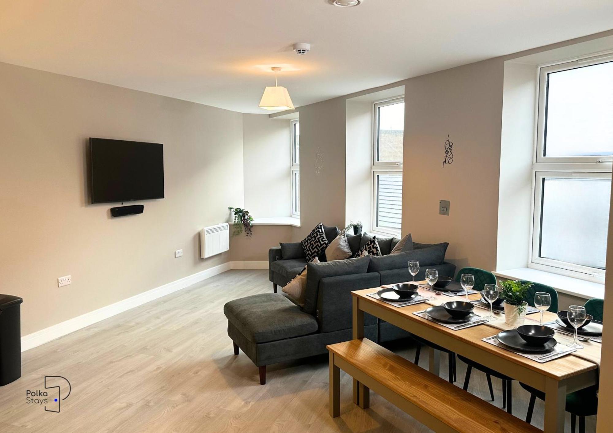 Hanley, Stoke - Modern Spacious Apartments By Polkastays Buitenkant foto