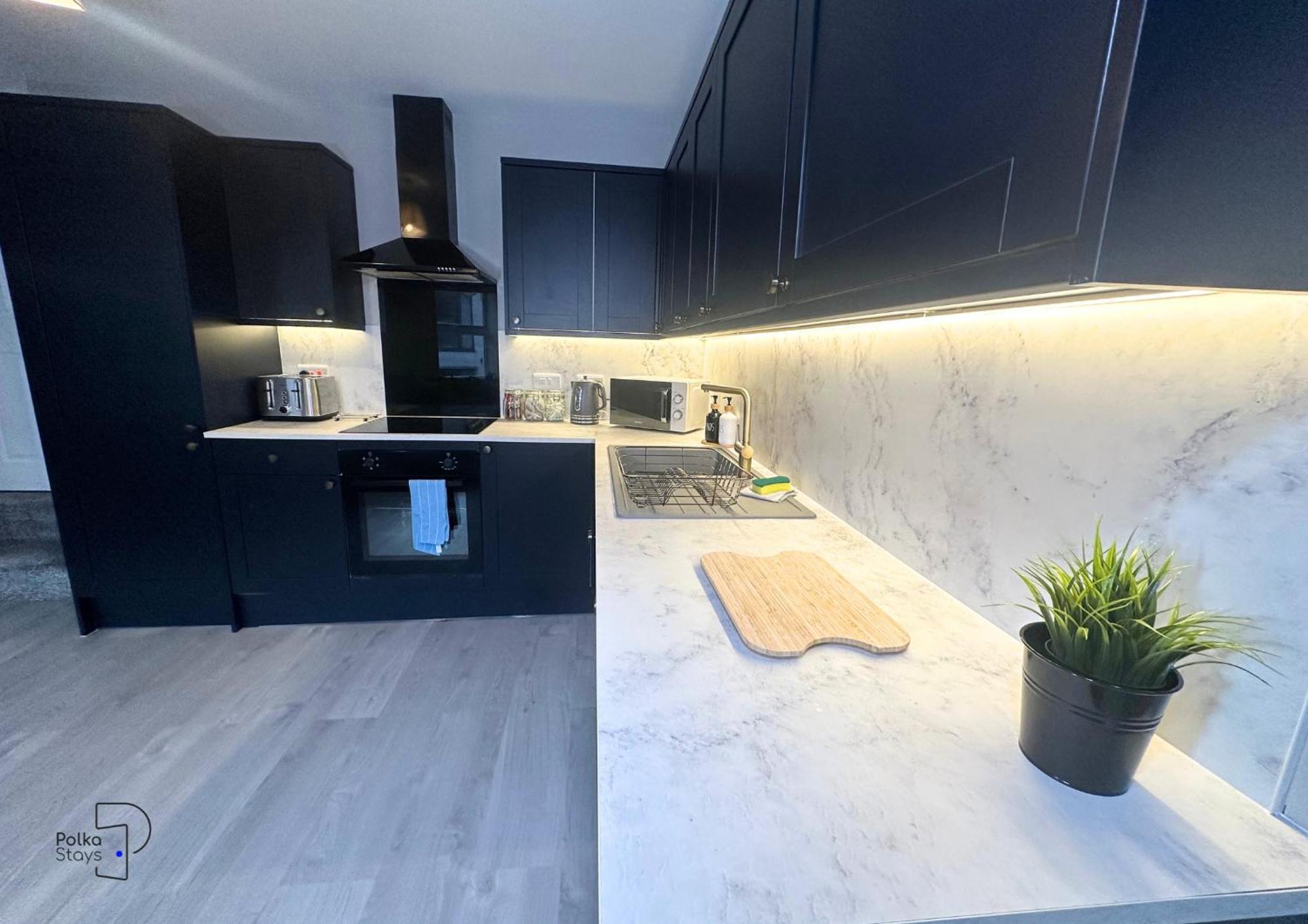Hanley, Stoke - Modern Spacious Apartments By Polkastays Buitenkant foto