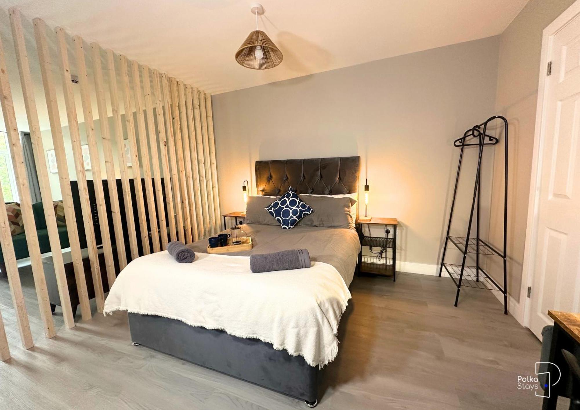 Hanley, Stoke - Modern Spacious Apartments By Polkastays Buitenkant foto