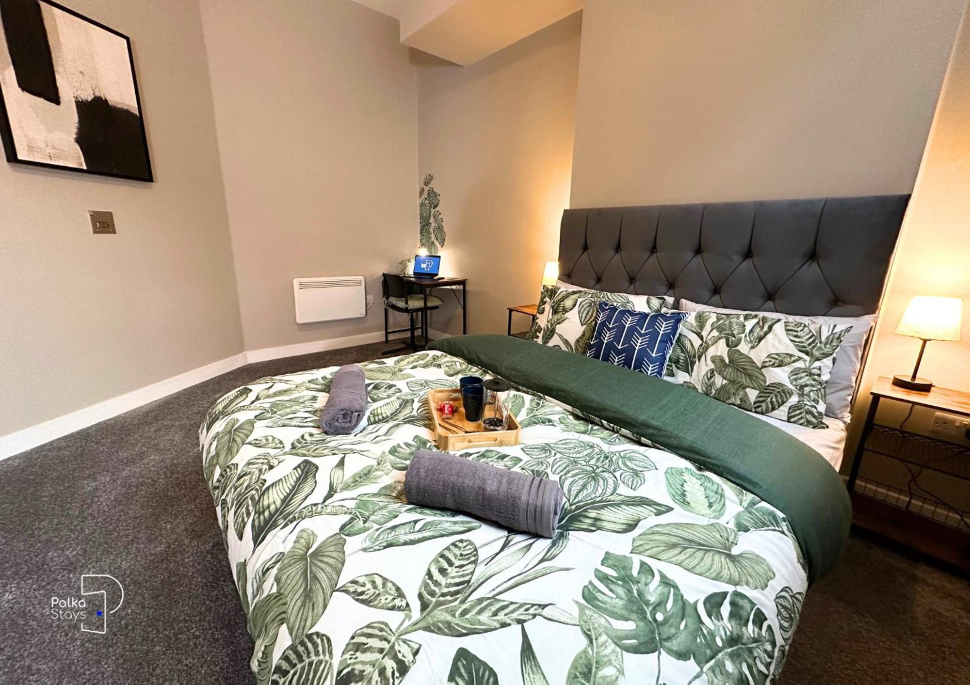 Hanley, Stoke - Modern Spacious Apartments By Polkastays Buitenkant foto